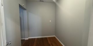 125 N Jane St Gallery 15