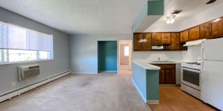 Maple Eastlake Apartments Gallery 3
