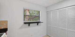 484 SANTA CRUZ PLACE NE Gallery 9