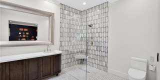 304 N Royal Ascot Drive Gallery 45