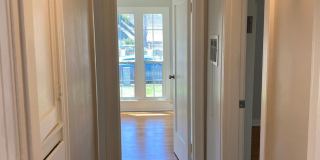 Spacious 2 Bedroom 1 Bath House in Eagle Rock Gallery 23