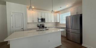 Top-Floor Corner Condo in Virginia Beach Gallery 3