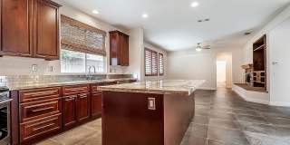 Modern 5 Bedroom in Paseo Del Sol Gallery 19