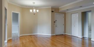 Two Bedroom Condo With Office in Green Hills Gallery 7