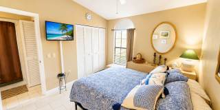 Annual Turnkey Furnished 1-bed 1-bath condo in the Meadows Gallery 13
