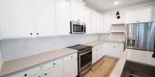 136 Kingswood Cir, Bloomingdale Gallery 4