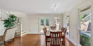 1930 Wildwood Place NE Gallery 11