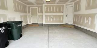 Room in 4 Bedroom Home at Walnut Hill Rd NW Gallery 1