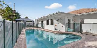 1012 W Camino Real Gallery 37