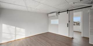 902 E Jefferson St Gallery 25