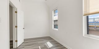 2550 KENSINGTON Avenue Gallery 14