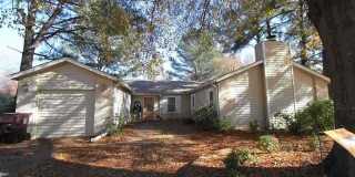 880 HUNTERS RETREAT Dr Gallery 1
