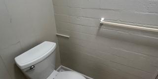 Foster Village - Available Now!  4 bedroom/ 2.5 bathrooms / 3+ parking Gallery 11