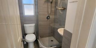 315 Walnut St Gallery 14