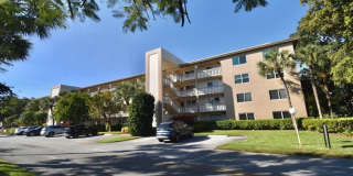 4301 Martinique Cir Gallery 1