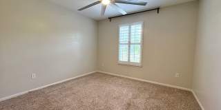 Spacious Two-Story Home with Hot Tub, Pool Table & Fenced Yard in Panther Creek Gallery 24