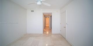 20201 E Country Club Dr Gallery 18