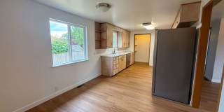 2bd/1.75ba Lynnwood Home Gallery 5