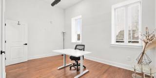 2318 E CABOT Street Gallery 13