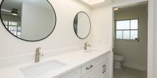 ** LUXURY PARK SHORE STUNNING FULLY REMODELED MODERN UNFURNISHED 3/2 PRIVATE LARGE PATIO HOME WITH PRIVATE PARK SHORE BEACH ACCESS ** NO HOA ** MOVE IN TODAY ** Gallery 48