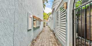 515 NE 38th St Gallery 16