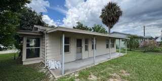 Charming 1-Bedroom, 1-Bath Home Near Downtown Tavares - Lawn Care Included! Gallery 1