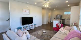 707 North Whitham Avenue - 1 Gallery 7