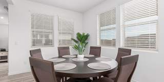 21283 W EDGEMONT Avenue Gallery 12