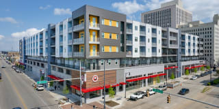 20 Midtown Gallery 48