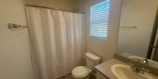 Charming 3 bedroom, 2.5 bath house! Gallery 11