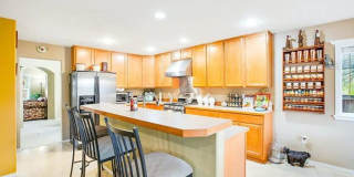 Spacious Amazing 6 bed in Fairwood! Gallery 11