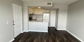 One Bedroom One Bathroom! WATERFRONT COMMUNITY! Gallery 4