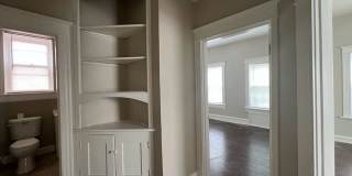 6009 Waterman Boulevard Gallery 4