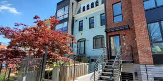 Amazing 2 Bedroom, 2 Full Bathroom 14th St Apartment with Secure Parking! Amazing 2 Bedroom, 2 Full Bathroom 14th St Apartment with Secure Parking! Gallery 1