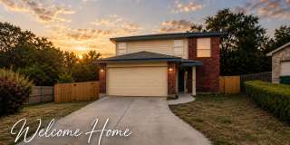 Charming San Antonio Home with Spacious Living Areas & Private Yard! Gallery 1