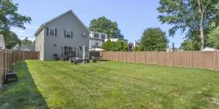 Modern Colonial Single-Family Home Gallery 44