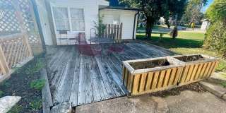 Very Unique 5 Bedroom Home on Large Lot Gallery 75