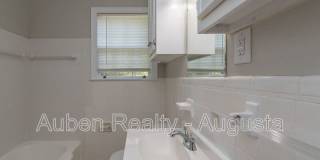 2207 Montclair Street Gallery 15