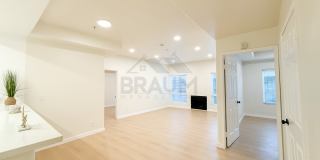 MOORPARK Gallery 1