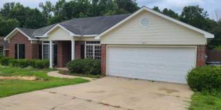 Rent ready 4 bedroom/ 2 bathroom Gallery 1