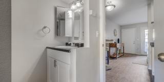 Ashford Apartments Gallery 9