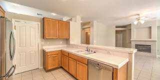 single story / 3 car garage / 3 bedrooms / 3 baths Gallery 12