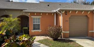 Must see! 2 bed / 3 bath townhouse in Palmetto Gallery 1