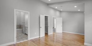 10 LOGANWOOD Court Gallery 19