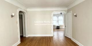 1806 Farwell Gallery 4
