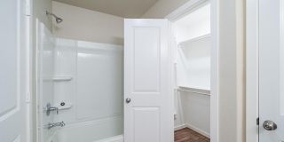 Cypress - 2114 N Avenue K Gallery 19