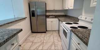 10393 N Kendall Dr Gallery 1