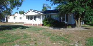 Conveniently located 3 bedroom! Gallery 1
