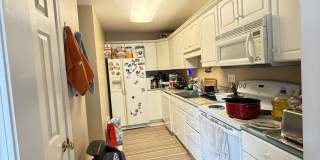 3 bedroom 2.5 bath townhome located in the Windwood Village Gallery 8