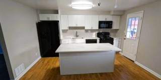 Quiet neighborhood in Dundalk 4 Bedroom Townhome Gallery 1